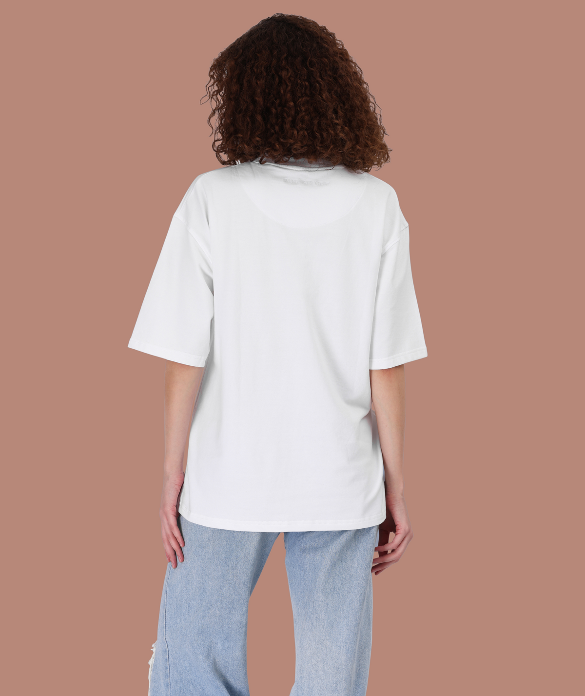 The Classic White – detail view | Ctrl Alt Drip